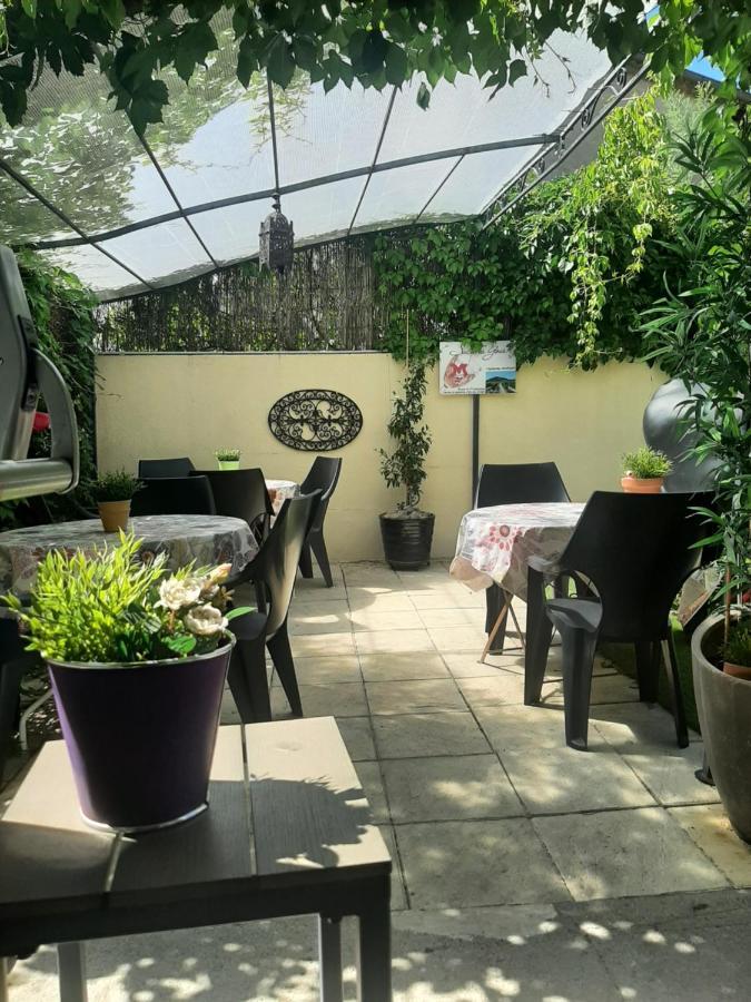 Hotel La Tour Des Fees Quissac  Exterior photo